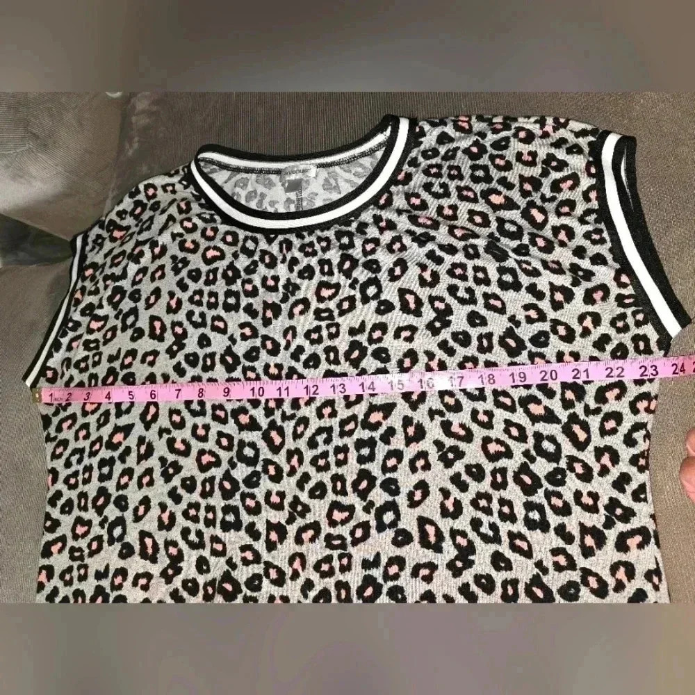 Avenue Animal Print Side Tie Wringer Tee Women's Plus Size 14/16 14 16 or 1X - Picture 6 of 7